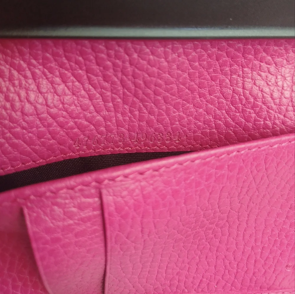 Gucci Pink Bifold Wallet Phone Card Holder Wallet Iphone 7/8